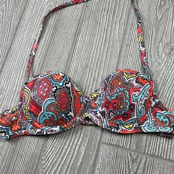 VICTORIA'S SECRET Push Up Bikini Top - 34A - Picture 1 of 7